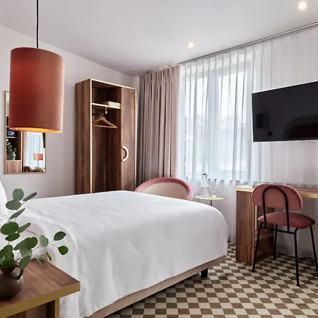 Pietryna 4* Лодзь