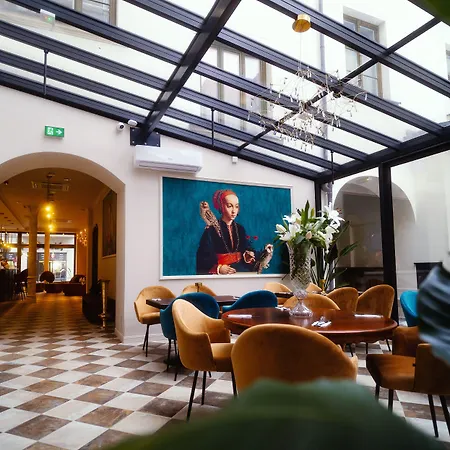 Pietryna Hotel 4*